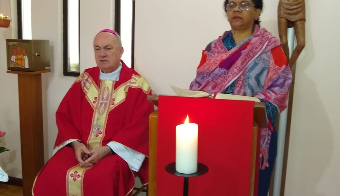 COMUNIDADE DIVINO MESTRE EM CAXIAS DO SUL/RS RECEBE VISITA FRATERNA DE DOM JOSÉ GISLON E DA PROVINCIAL, IR. CIDINHA BATISTA COMUNIDADE DIVINO MESTRE EM CAXIAS DO SUL/RS RECEBE VISITA FRATERNA DE DOM JOSÉ GISLON E DA PROVINCIAL, IR. CIDINHA BATISTA